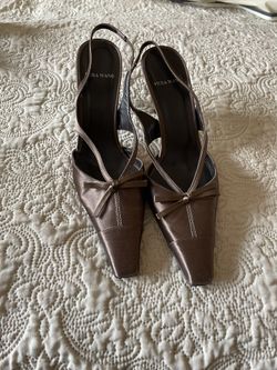 Vera Wang Heels