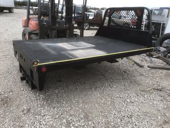 2018 flatbed brand new bed 9ft long.