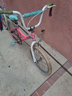 Girls bike