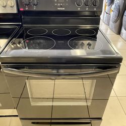 FRIGIDAIRE GLASS TOP STOVE BLACK