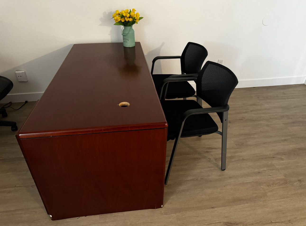 Office Table With Chairs 