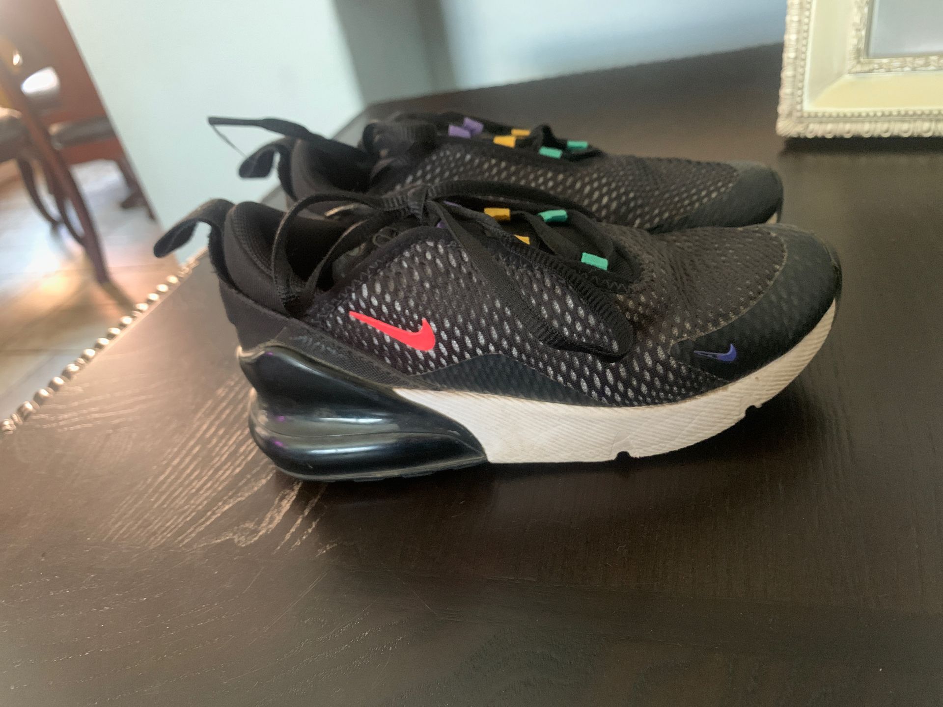 Kids Nike Air Max 270 size 13c....lightly used $10
