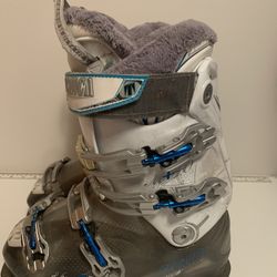 Tecnica Ski Boots Size 24-24.5