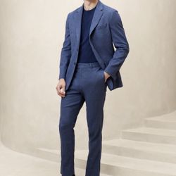 SELL TODAY - $125 Men’s BRAND NEW BANANA REPUBLIC Linen Suit