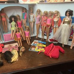 Vintage Mattel 1970’s Barbie Case And 13 Dolls