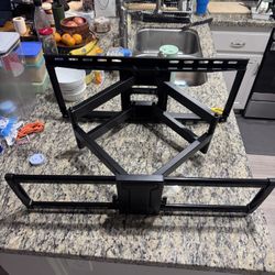 Heavy-Duty Full Motion Long-Arm TV Wall Mount – Fits 42″–86″ TVs – 28×12 Plate