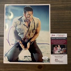 🎬🔥 Jean-Claude Van Damme Signed 8x10 Photo – JSA Certified 🔥🎬