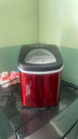 Frigidaire Portable Countertop Ice Maker
