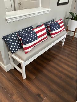 4 Indoor/Outdoor Pillows $20