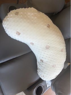 Breastfeeding pillow