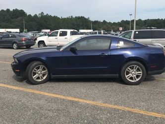 2012 Ford Mustand v6