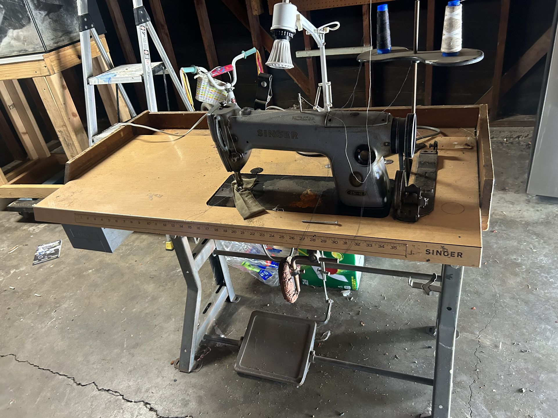 Industial Sewing Machine 