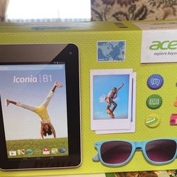 Acer Iconia B1-710-L451 16GB, Wi-Fi, 7in - Red 