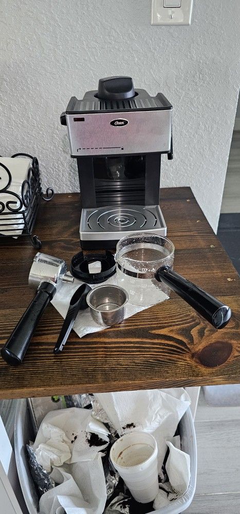 OSTER 4 CUP ESPRESSO COFFEE MAKER