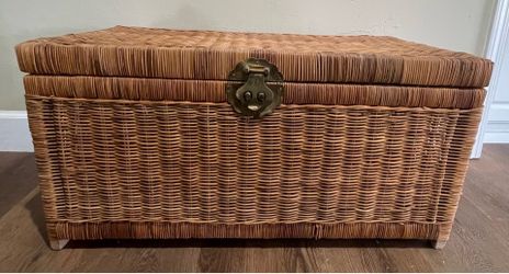 Large Mid-20th Century Chinoiserie Wicker Storage Chest