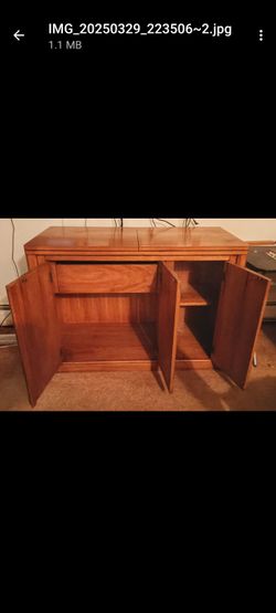 Thomasville Buffet/Server
