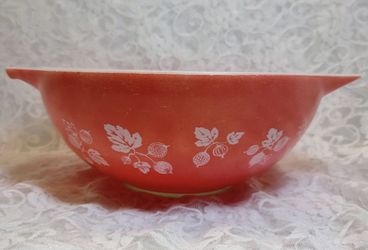 Vintage Pyrex JAJ England Coral Gooseberry Cinderella