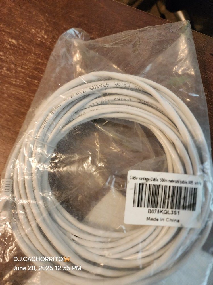 ESTOY VENDIENDO ESTE CABLE PARA INTERNET DE 50FT NUEVO NUNCA USADO