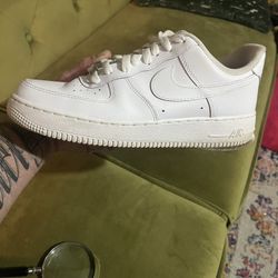 Nike Air Force 1 Triple White Size 10 Women 