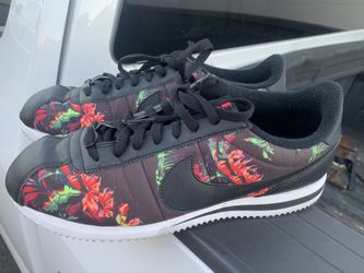 Nike Cortez (Worn once) size 11