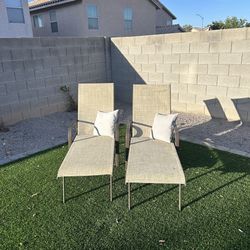 New In Box Lounge Chairs