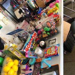 Miscellaneous Table items $1. - $10.