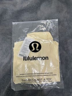 Size 4 Lululemon butter cream define jacket