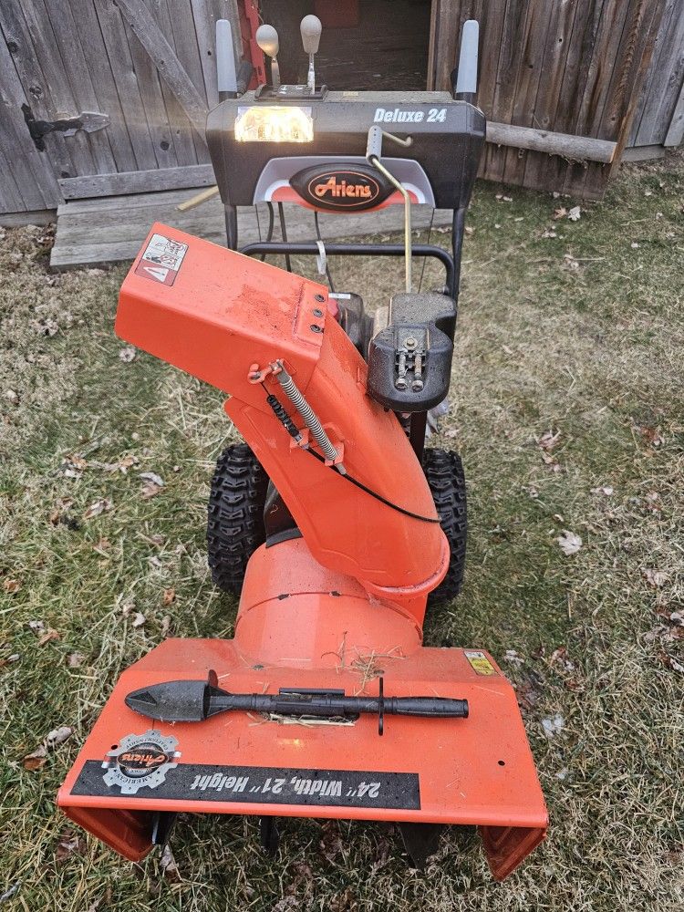 Ariens Deluxe 24