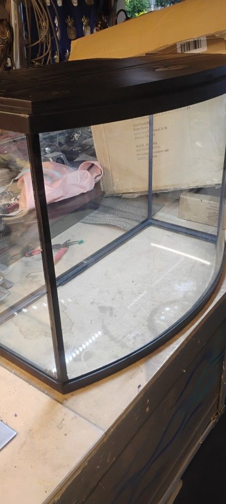TOP FIN 36 GALLON BOW FRONT AQUARIUM