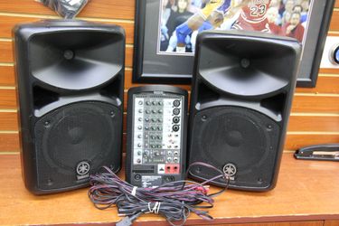 Yamaha StagePas 400s Portable PA Speaker Mixer System w Reverb FXs