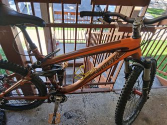 All custom Trek Full suspension