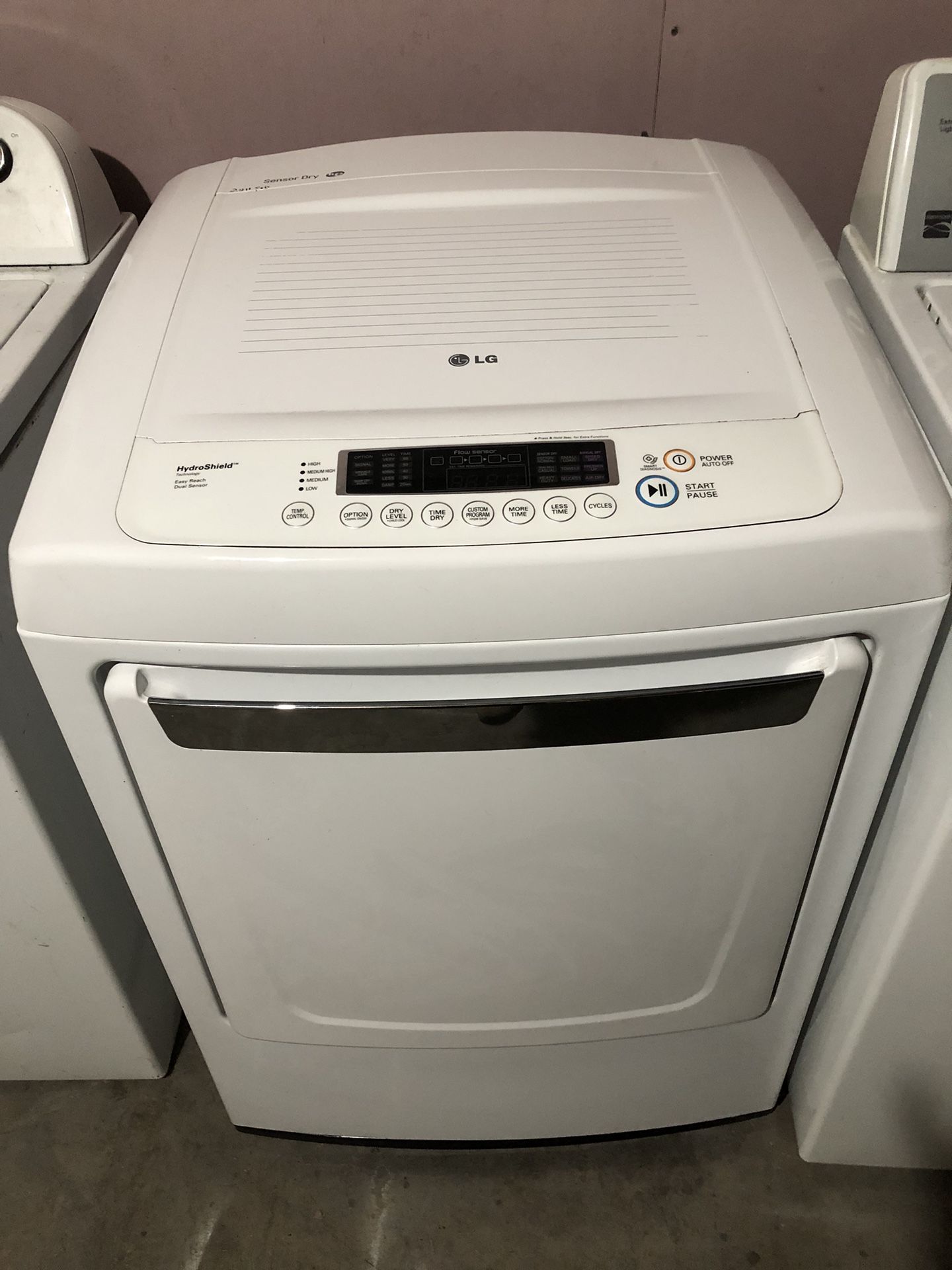 LG electric dryer with large tub ///Secadora Electrica LG Tina Grande