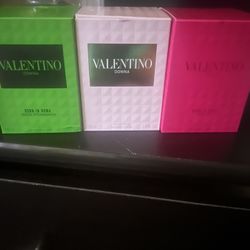 Valentino Perfume 