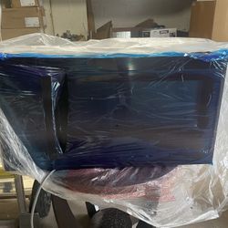 Brand New Vissani 1.7 cu Microwave Oven