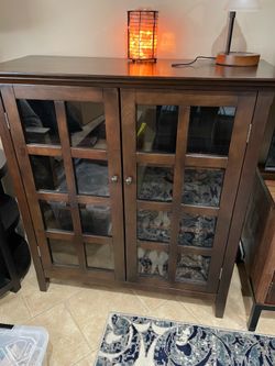 Shaker Style Solid Wood Glass Door Cabinet!