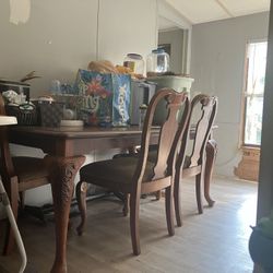 kitchen table 