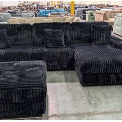 New 4 Piece Modular Sectional Couch with USB and Cup Holders! Free Delivery 🚚! 