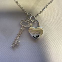 Tiffany key matching heart lock necklace, a necklace that witnesses love