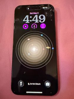 iPhone 15 plus screen cracked