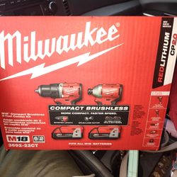 Milwaukee Drill Set
