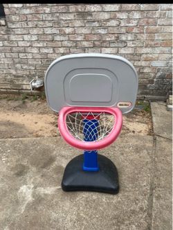 Kids basketball goal