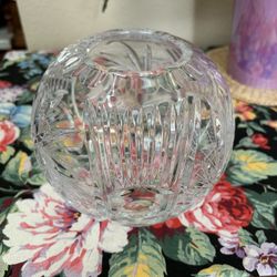 Decorative ROUND CUT GLASS Flower/Candle VASE, Beautiful Condition, Pre-Loved