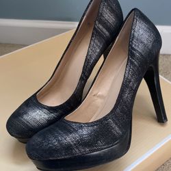 Size 8 Suede Metallic High Heel 
