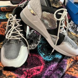 Michael Kors silver & black Wedge Sneaker 🖤