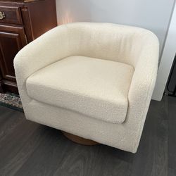 Living Room Swivel Chair 360 Degree (Brand New)