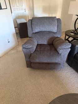 Electric lift assist chairs