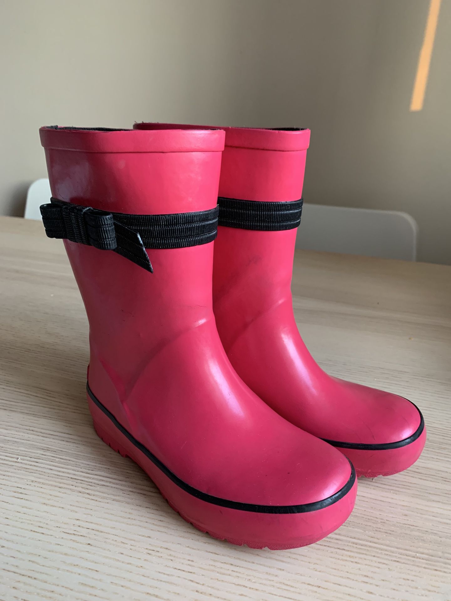 Rain boots girls size 12