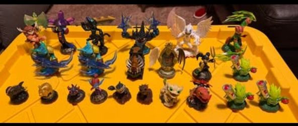 Skylanders Collection – Trap Team & Supercharger Racing Games, Figures, Portals & Accessories – Lot