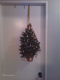 Christmas Wreaths   "Not Sold Out" 