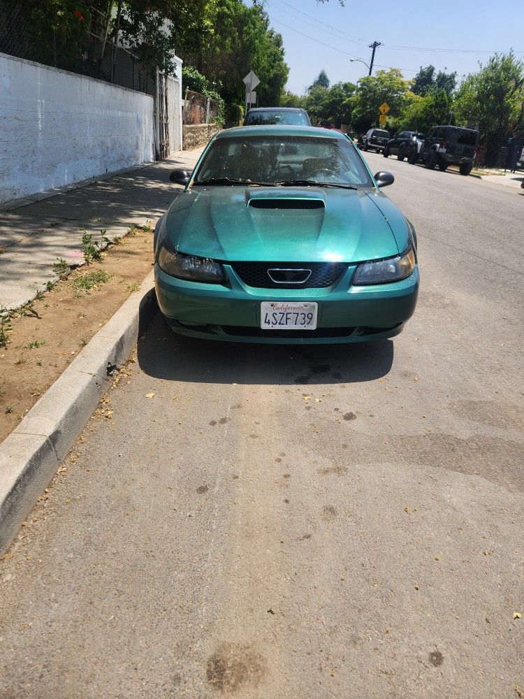 2001 Ford Mustang